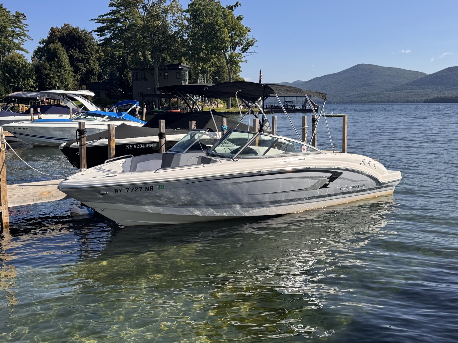 2021 Chaparral 23 SSI